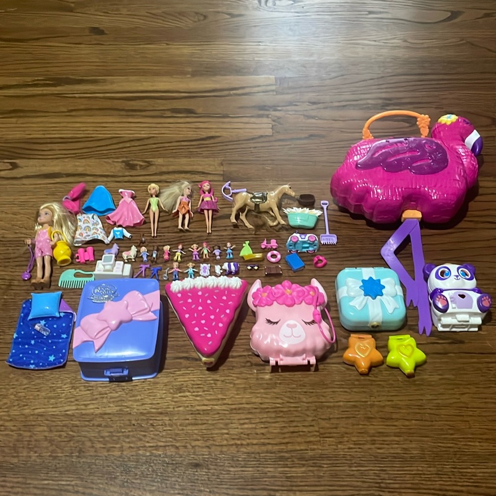 Lot of Polly Pocket Sets